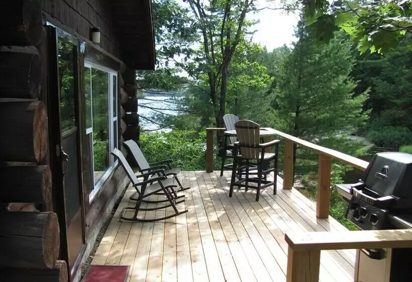 Waterfalls Lodge