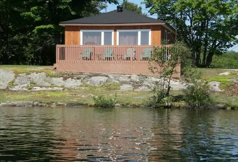 Waterfalls Lodge