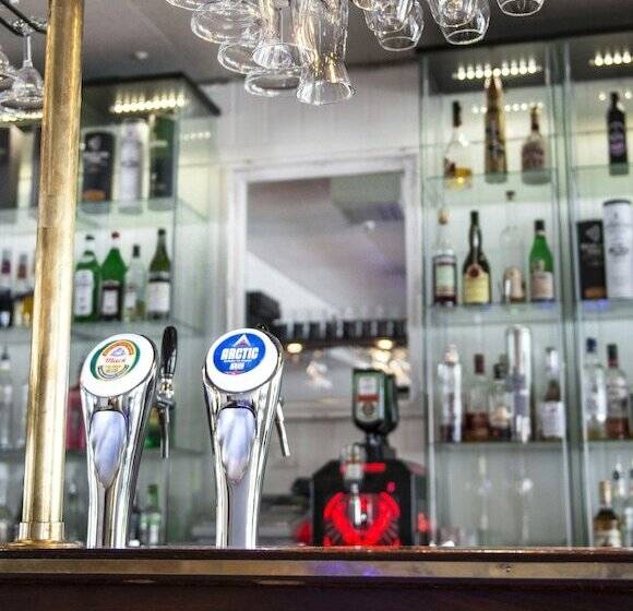 Hostel Sørreisa Hotell