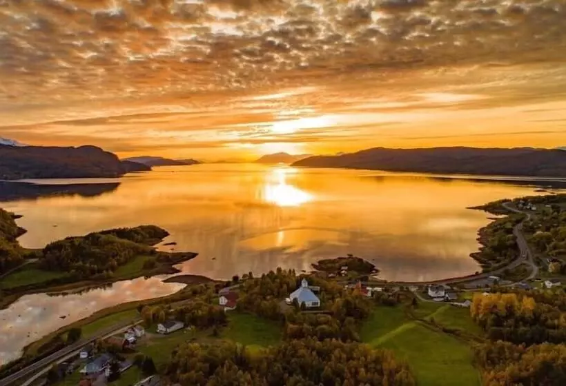 Hostelli Sørreisa Hotell