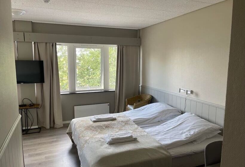 Hostel Sørreisa Hotell