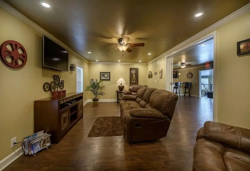 Hotelli Club Naples Rv Resort