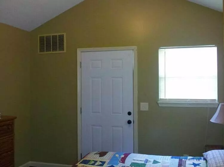 Hotelli Hidden Cove Rv Resort