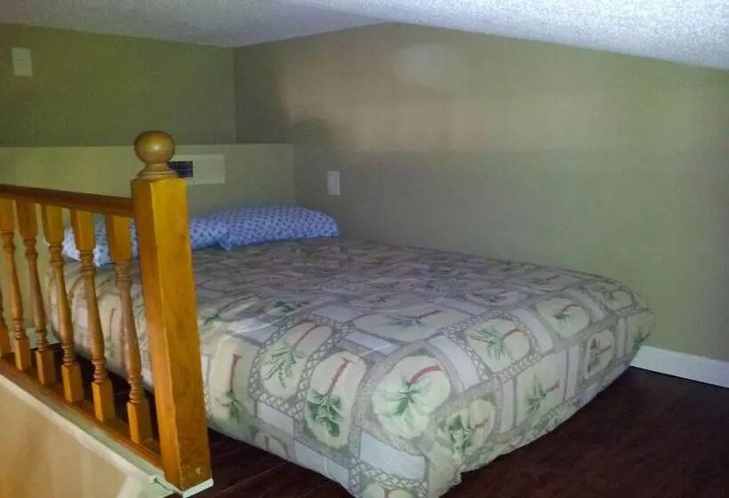 Hotelli Hidden Cove Rv Resort