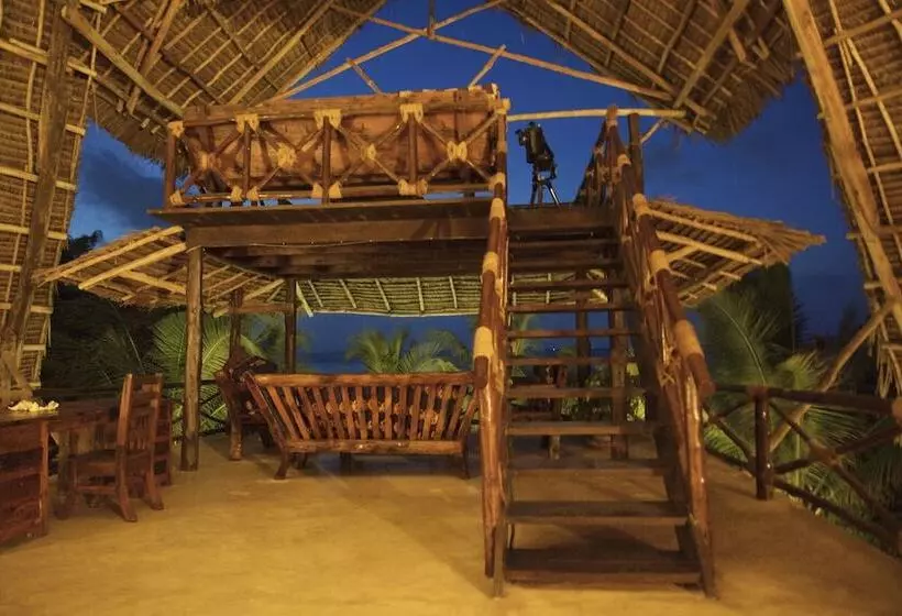 Hotelli Milele Villas