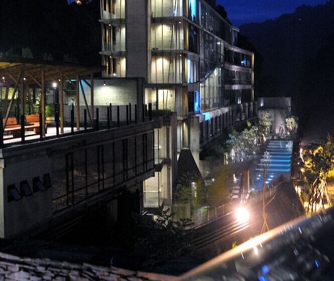 هتل Onsen Papawaqa