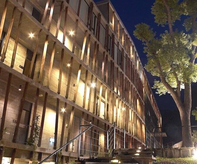 هتل Onsen Papawaqa