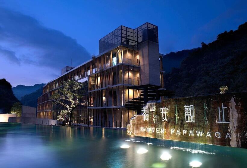 هتل Onsen Papawaqa