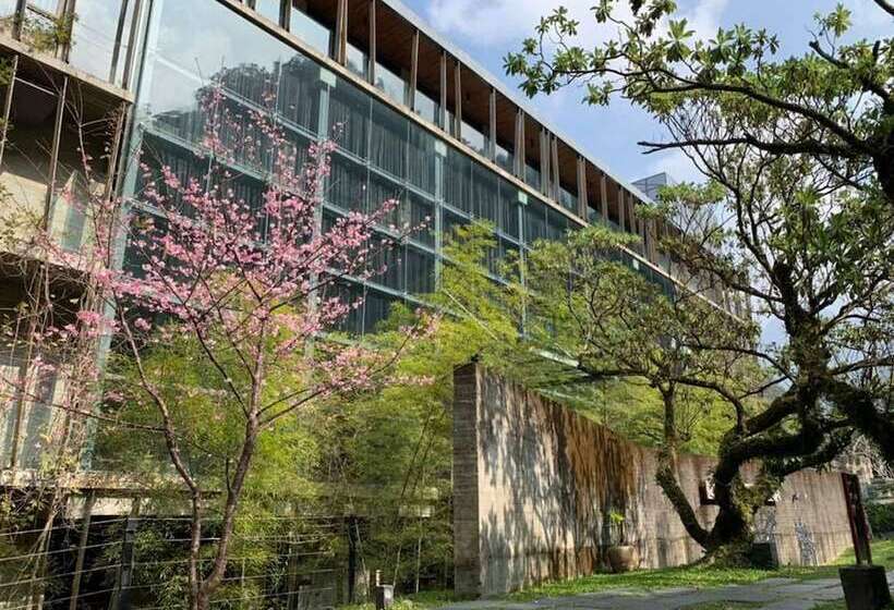 هتل Onsen Papawaqa