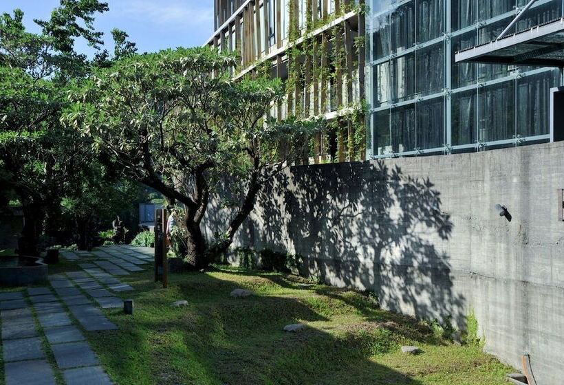 هتل Onsen Papawaqa