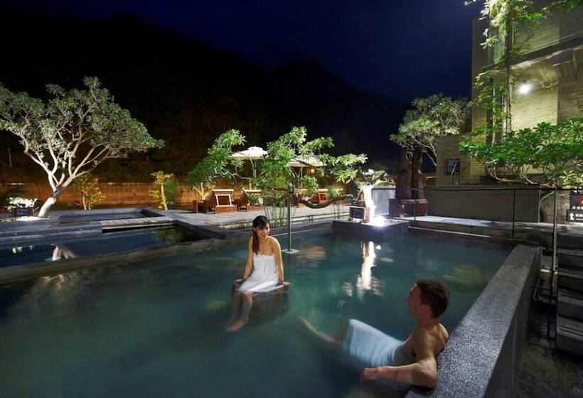 هتل Onsen Papawaqa