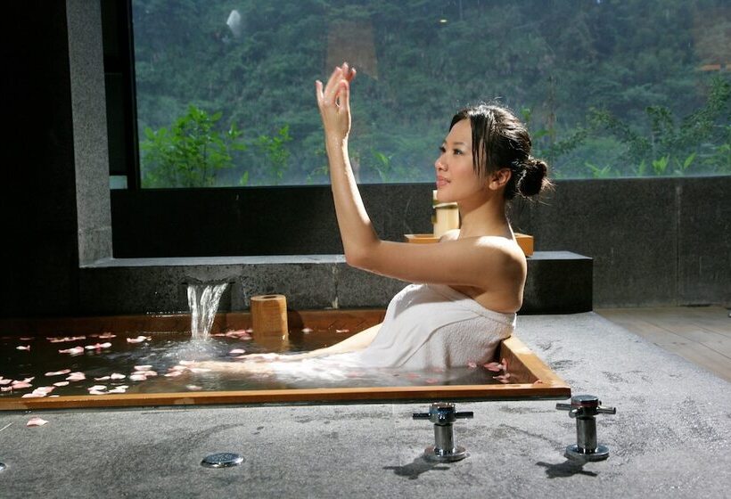 هتل Onsen Papawaqa