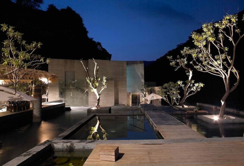 هتل Onsen Papawaqa