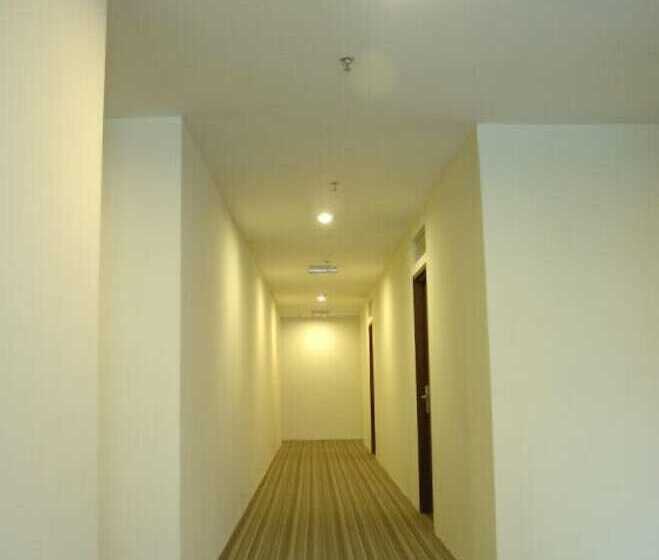 Отель Petanak Lodge