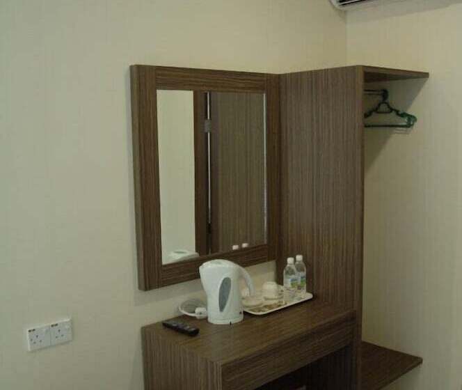 Отель Petanak Lodge