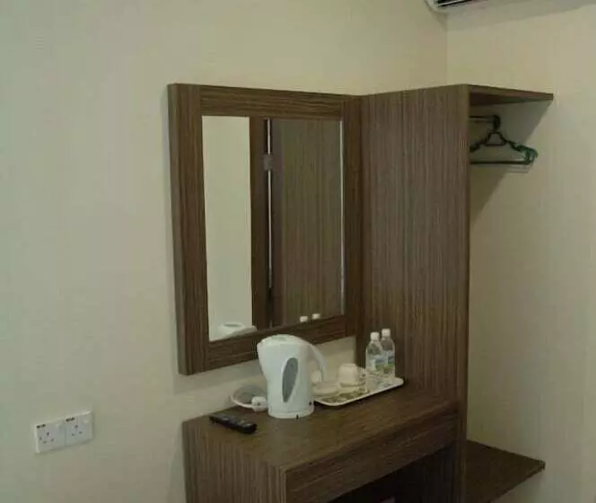 ホテル Petanak Lodge