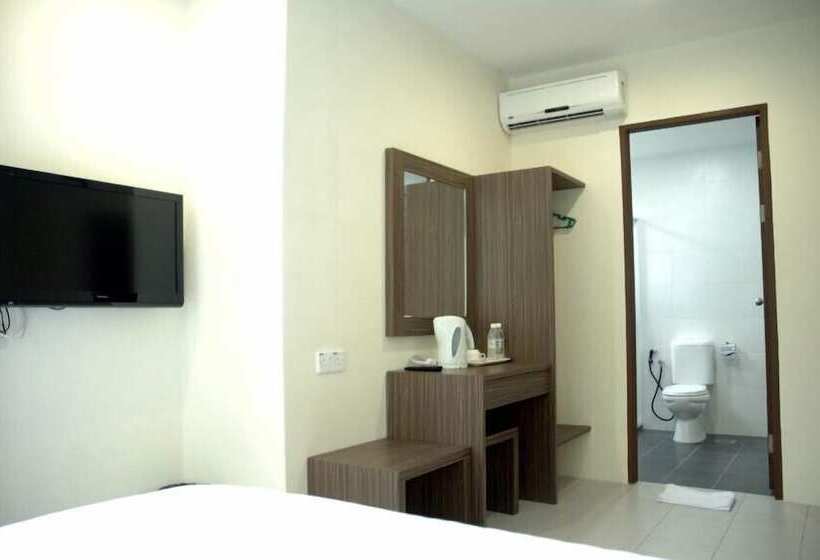 Отель Petanak Lodge