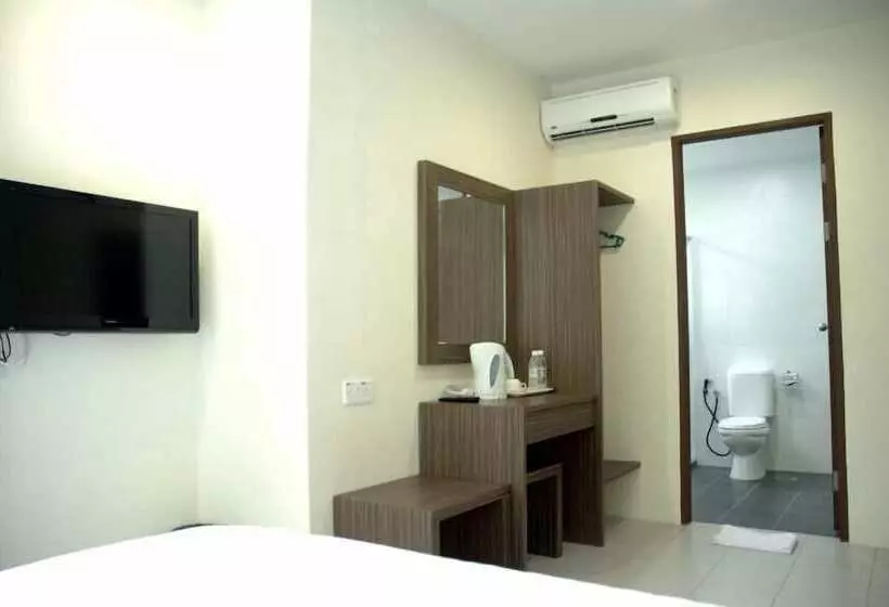 ホテル Petanak Lodge