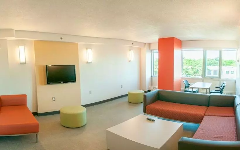 ホテル Saint Mary S University Residence Summer Accommodations