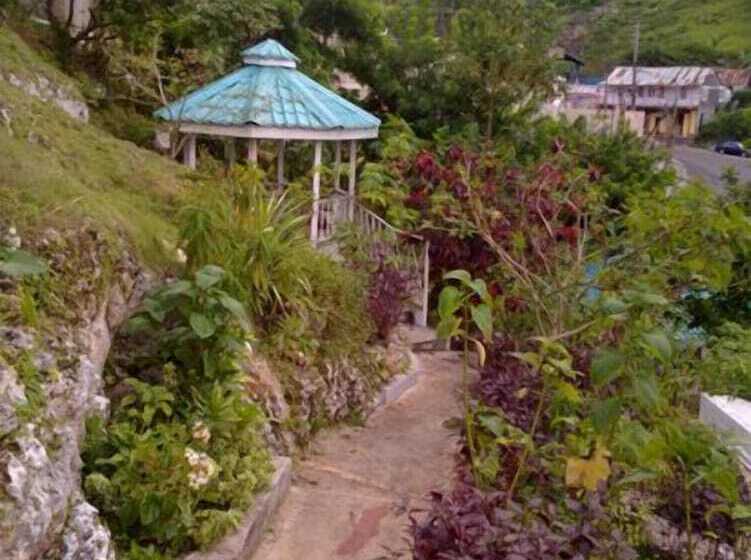 هتل Treasure S Comfort Inn