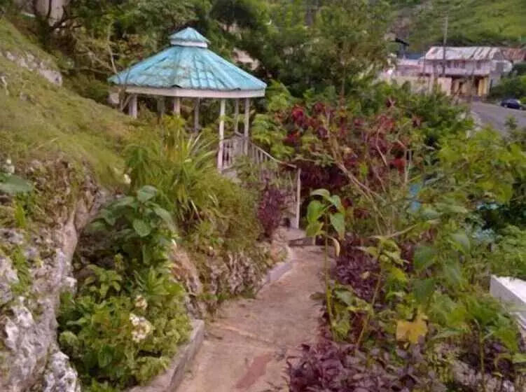 هتل Treasure S Comfort Inn