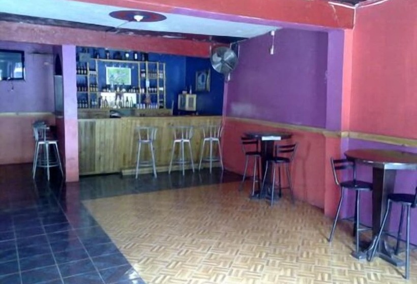 هتل Treasure S Comfort Inn