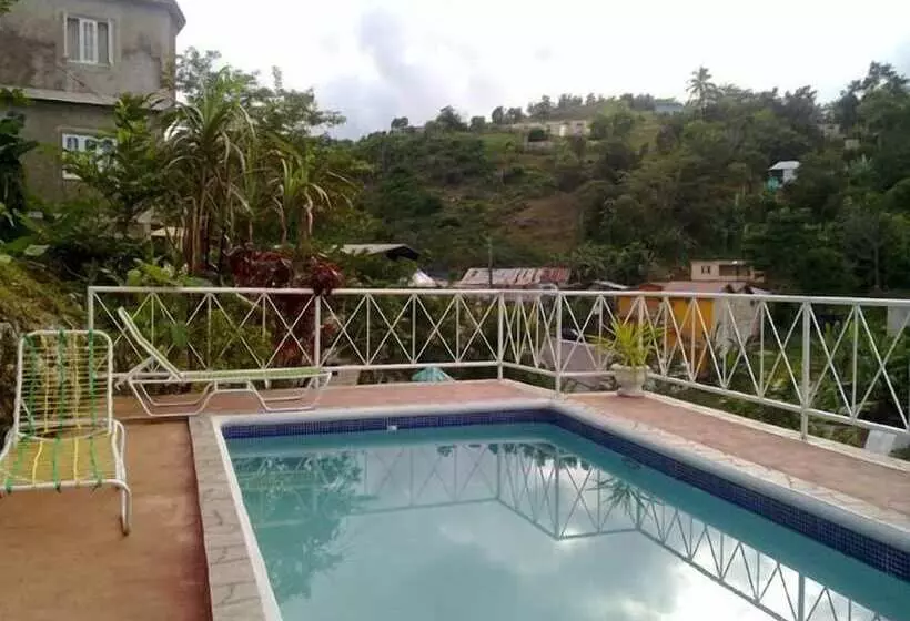 هتل Treasure S Comfort Inn