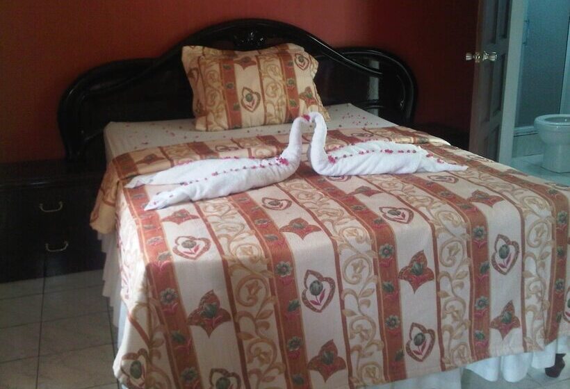 هتل Treasure S Comfort Inn