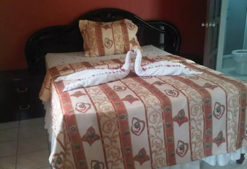 هتل Treasure S Comfort Inn