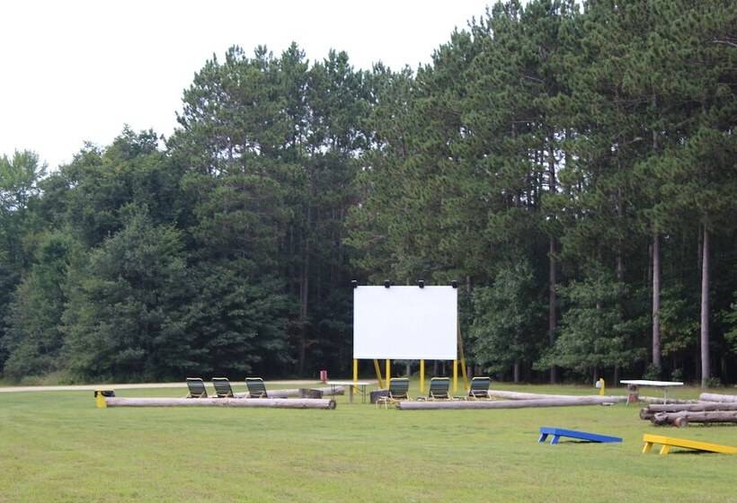 호텔 Yukon Trails Rv & Camping Resort