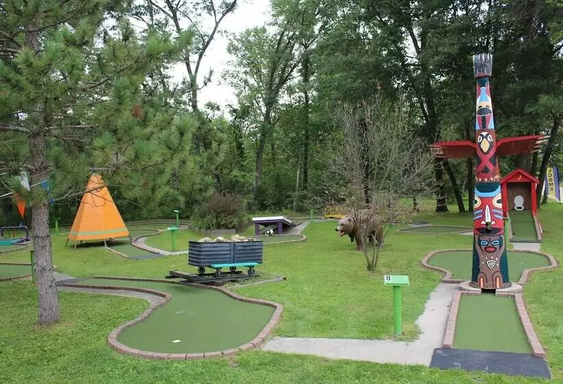 ホテル Yukon Trails Rv & Camping Resort