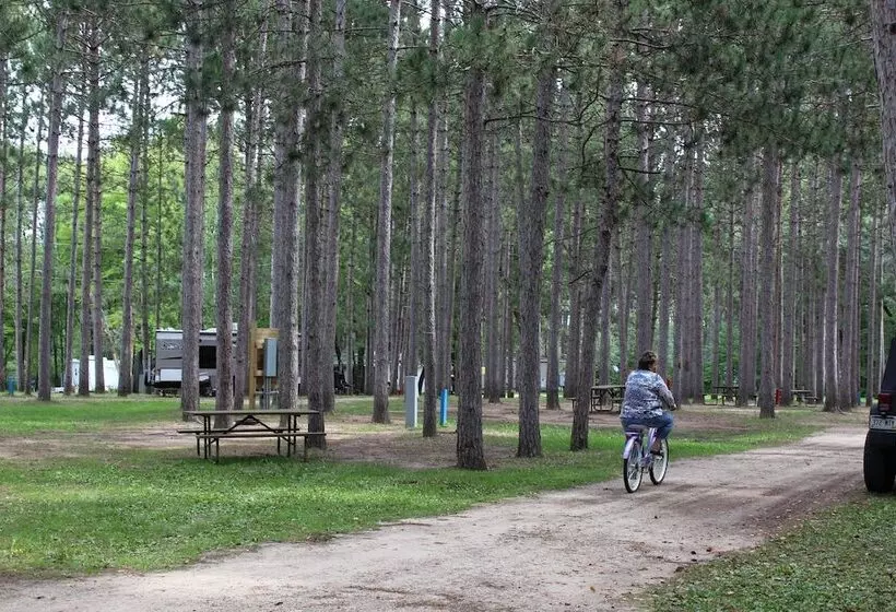 ホテル Yukon Trails Rv & Camping Resort