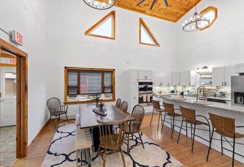 モーテル Wolfjaw Lodge