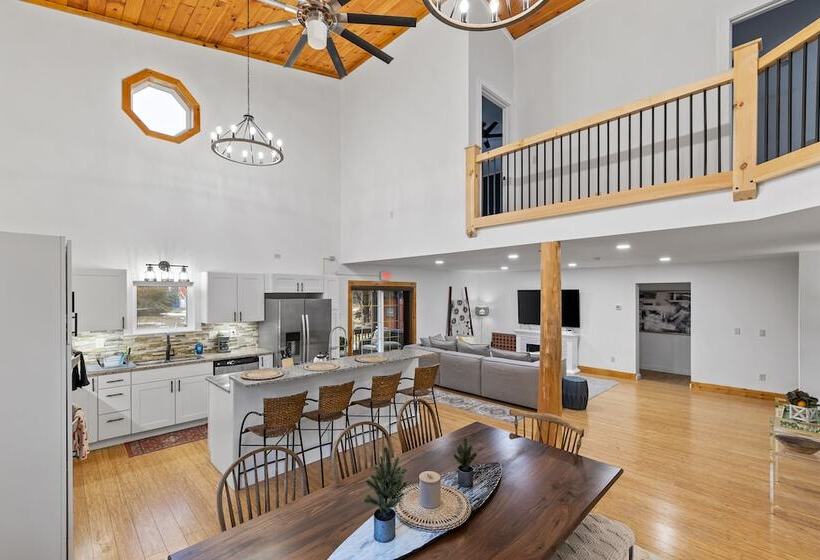 モーテル Wolfjaw Lodge