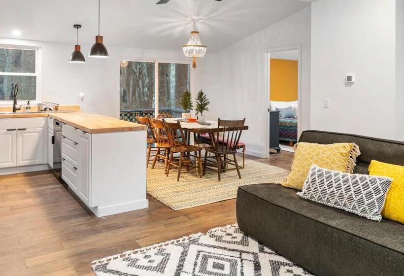 モーテル Wolfjaw Lodge