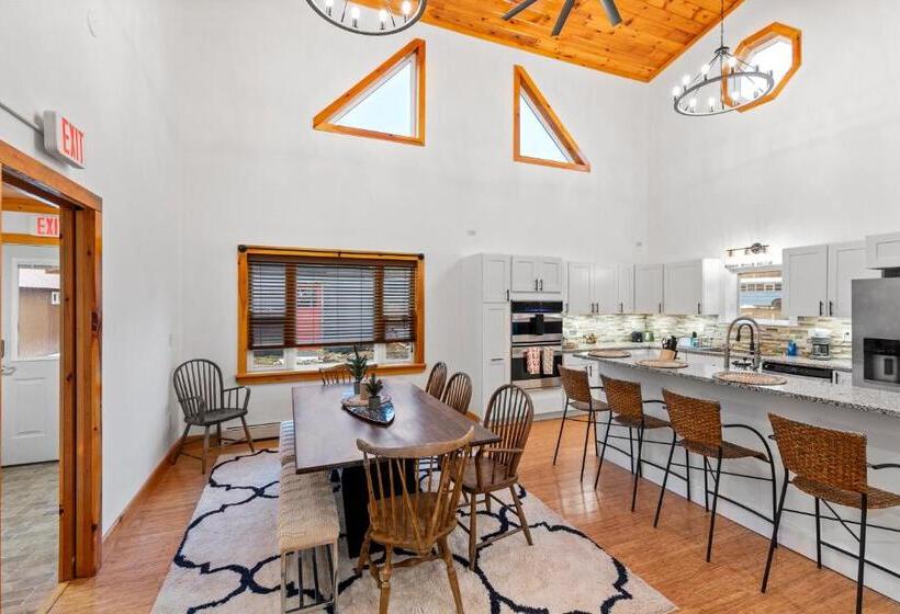 モーテル Wolfjaw Lodge