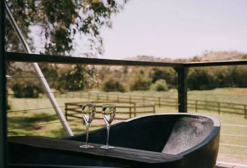 ペンション Flowerdale Estate