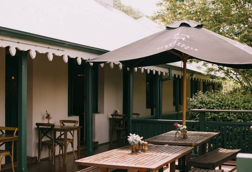 Пансион Flowerdale Estate