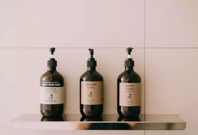 ペンション Flowerdale Estate