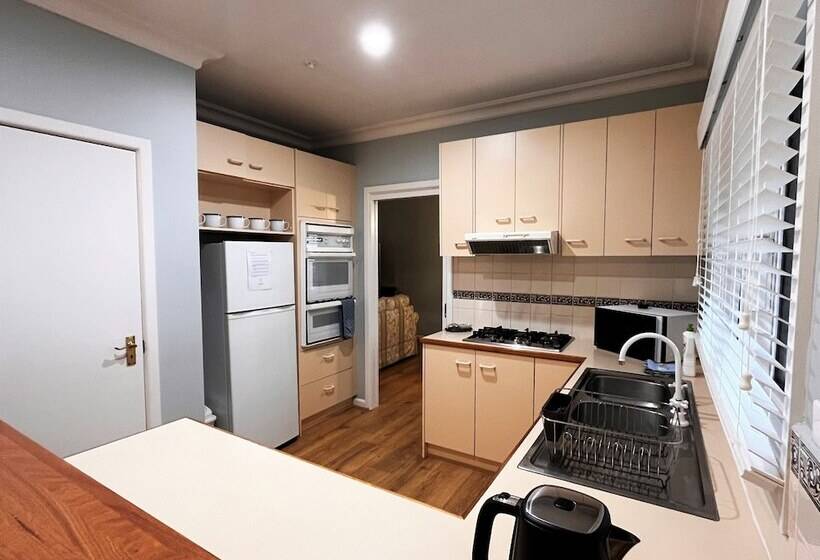 Пансион Flowerdale Estate