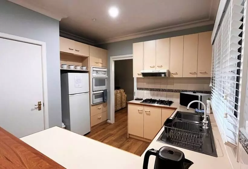 ペンション Flowerdale Estate