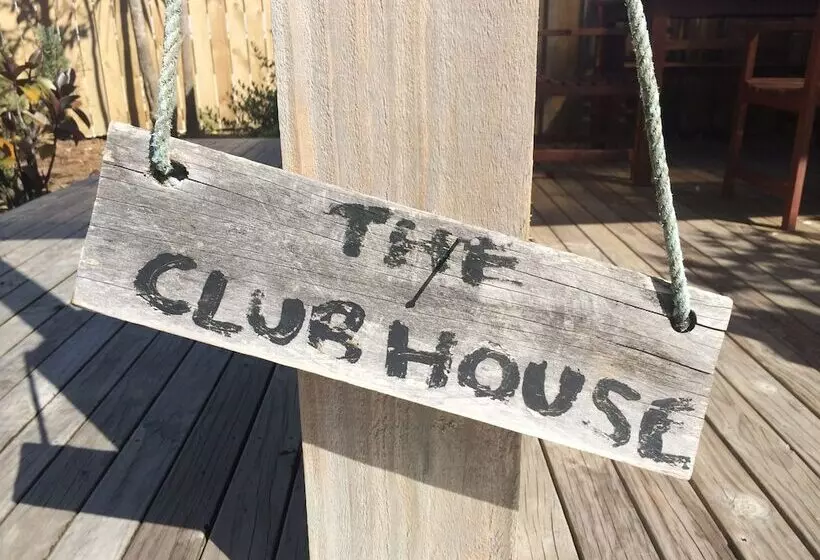 Majatalo Mangawhai Chalets