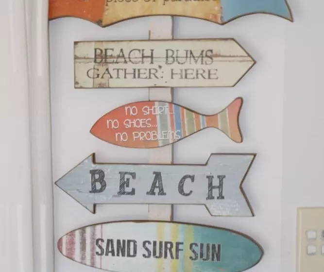 Majatalo Mangawhai Chalets