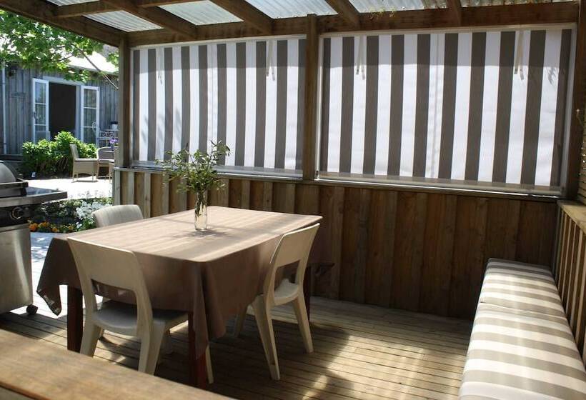 ペンション Mangawhai Chalets