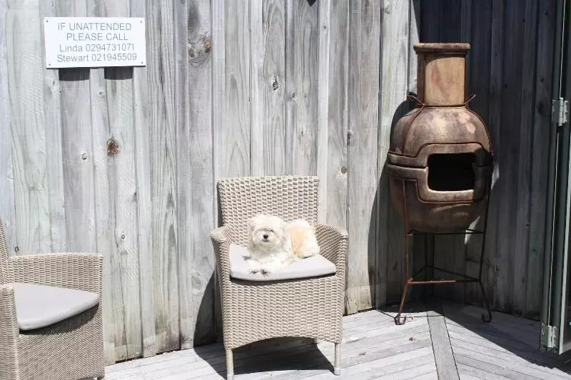 Majatalo Mangawhai Chalets