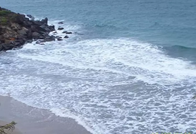 پانسیون Rnm The Clubhouse Grenada