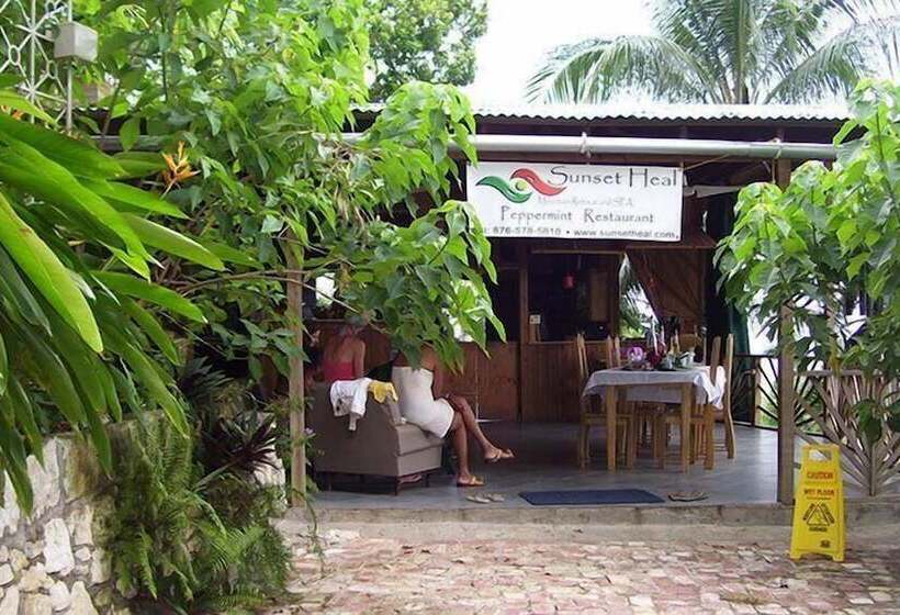 پانسیون Sunset Heal Jamaica