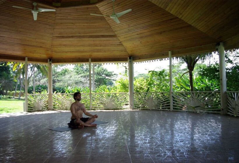 پانسیون Sunset Heal Jamaica