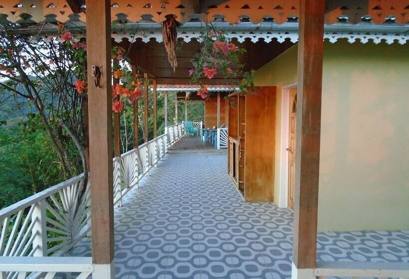 پانسیون Sunset Heal Jamaica