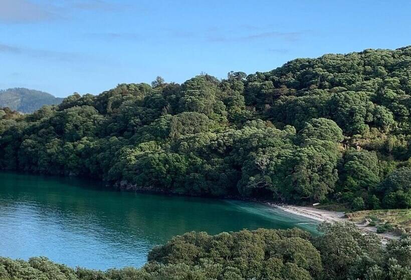 Курорт Bowentown Beach Holiday Park